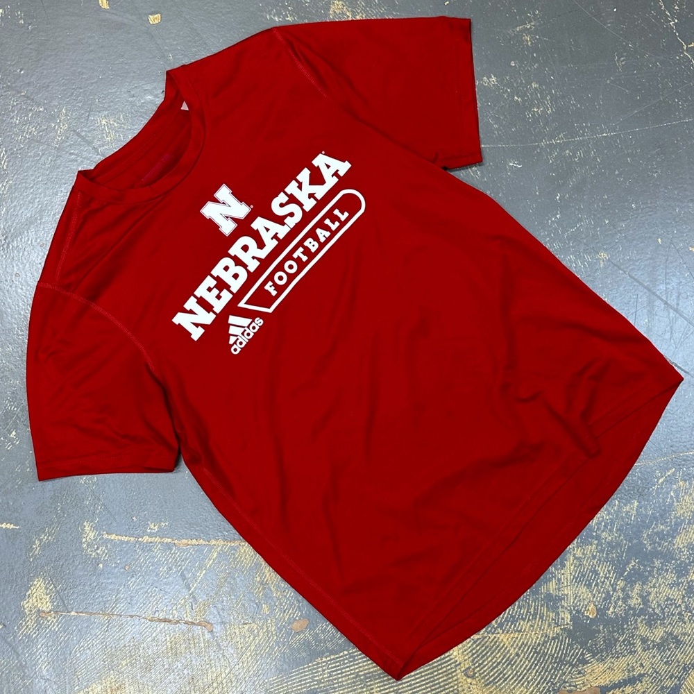 Adidas Nebraska Cornhuskers Football Shirt Medium NCAA Big Red EA1128 University - Picture 1 of 7
